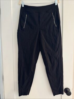 Athleta Trekkie High Rise Jogger in Black | Size 6